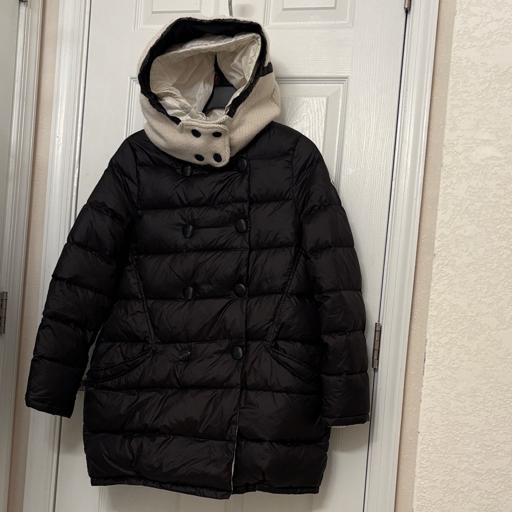 NFS Moncler Black Puffer Jacket with Cream Hood with sweater collar and hood.
